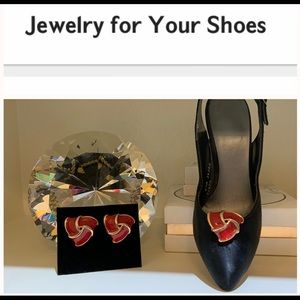 Red/Gold Shoe Jewelry Clips. RG01